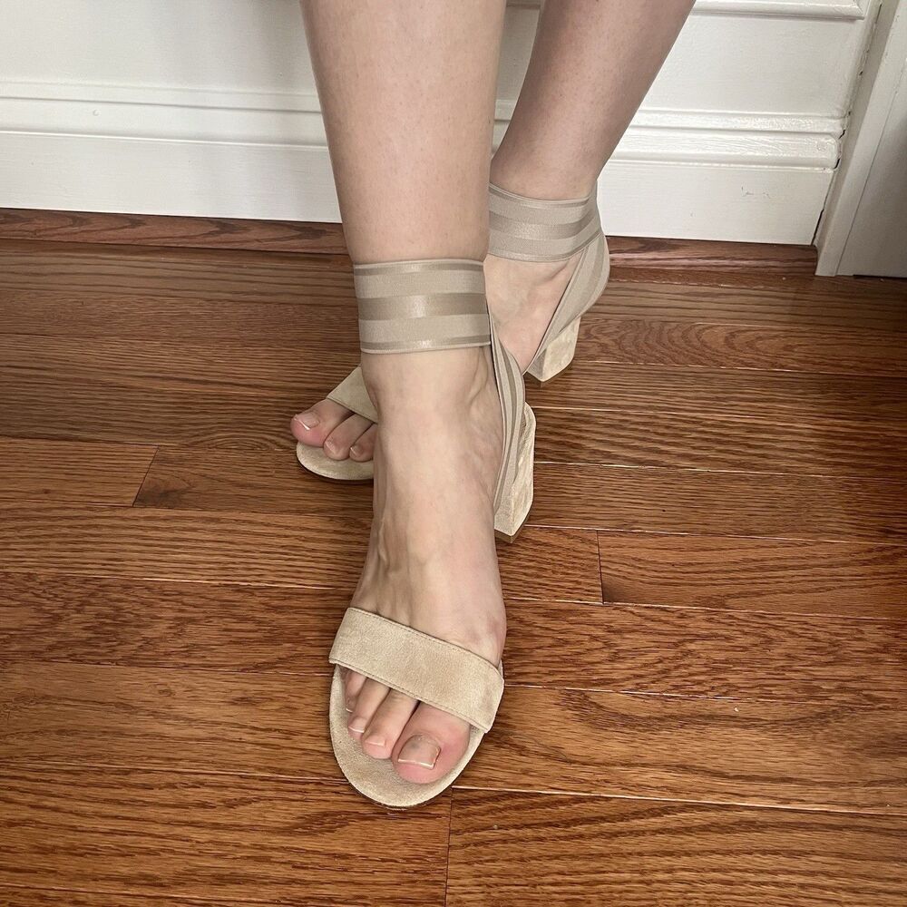 Gianvito Rossi Emily Suede Block Heel Sandal size 37.5 US 7.5 Beige